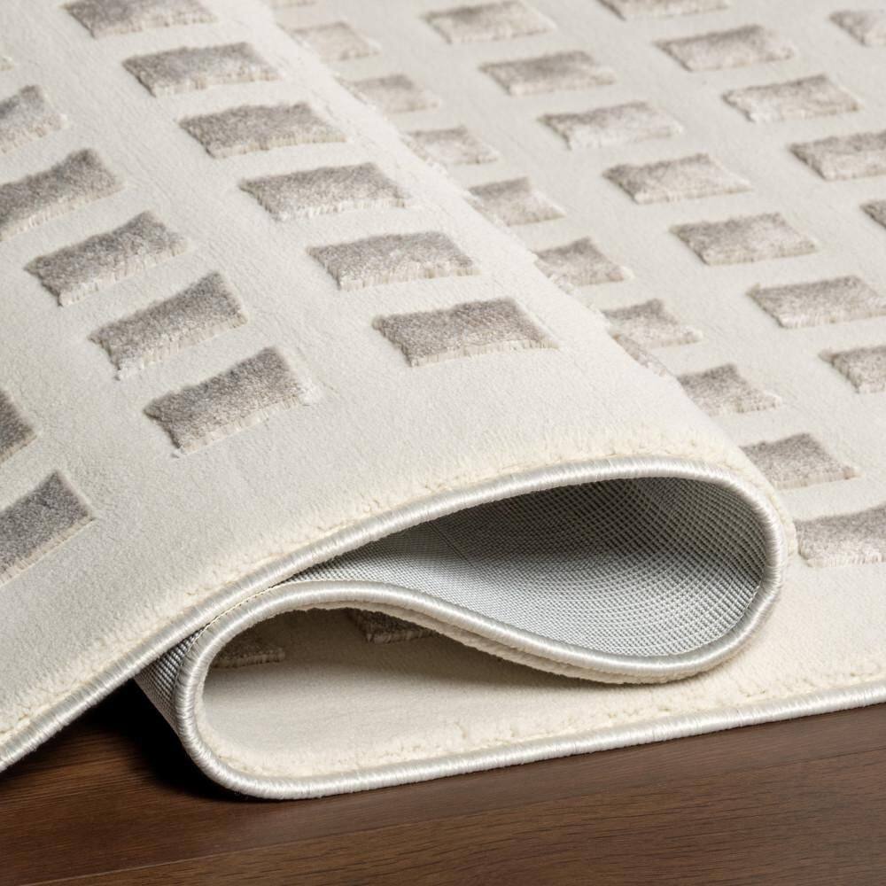 Daleyza 6' Round Cream Checkered Machine Washable Area Rug