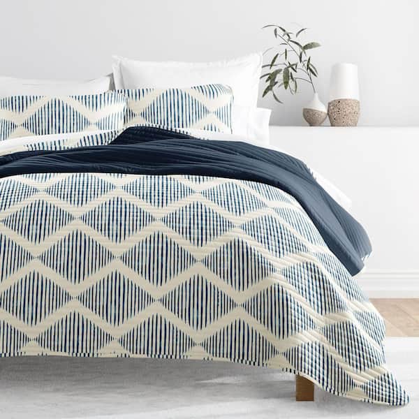 All Season 3-Pcs Distressed Diamond Reversible Microfiber Quilt Set with Shams