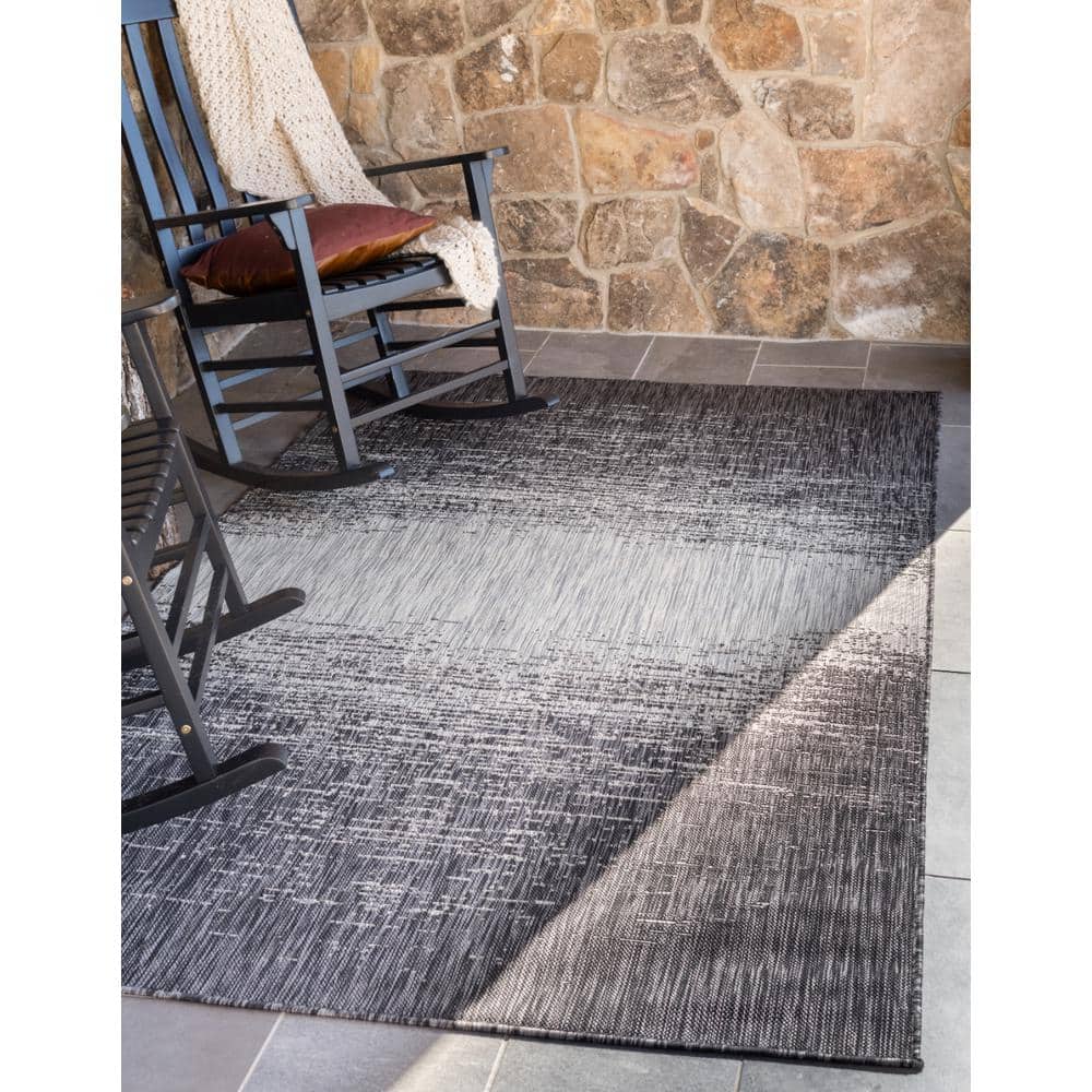 Charcoal Gray Abstract Synthetic 9' x 12' Washable Outdoor Rug