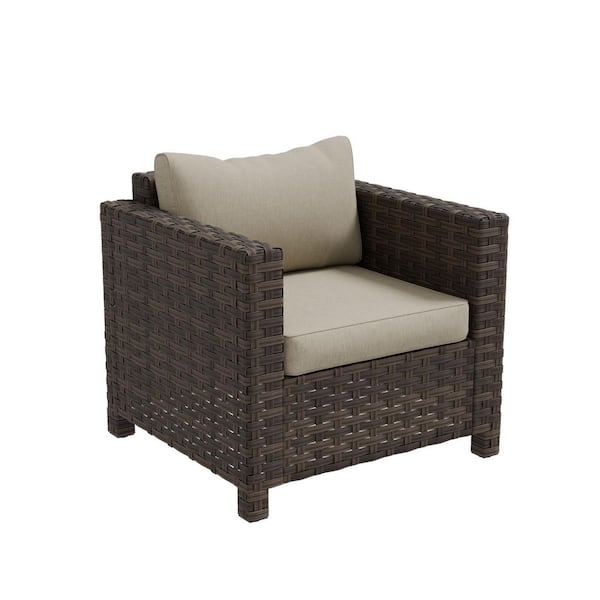 Patio Brown Wicker Outdoor Lounge Chair with Beige Cushion (1-Pack)