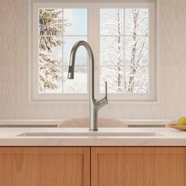 20.2 in. H Single Handle Pull Down Sprayer Hot and Cold Kitchen Faucet with 360° Spout Swivel in Stainless Steel