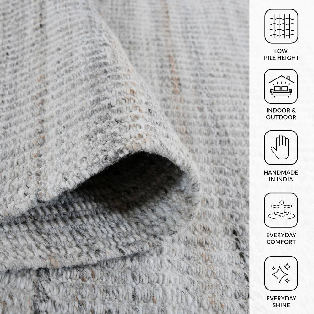 Gray Geometric Hand-Woven Outdoor Polyester Rug 4' x 6'