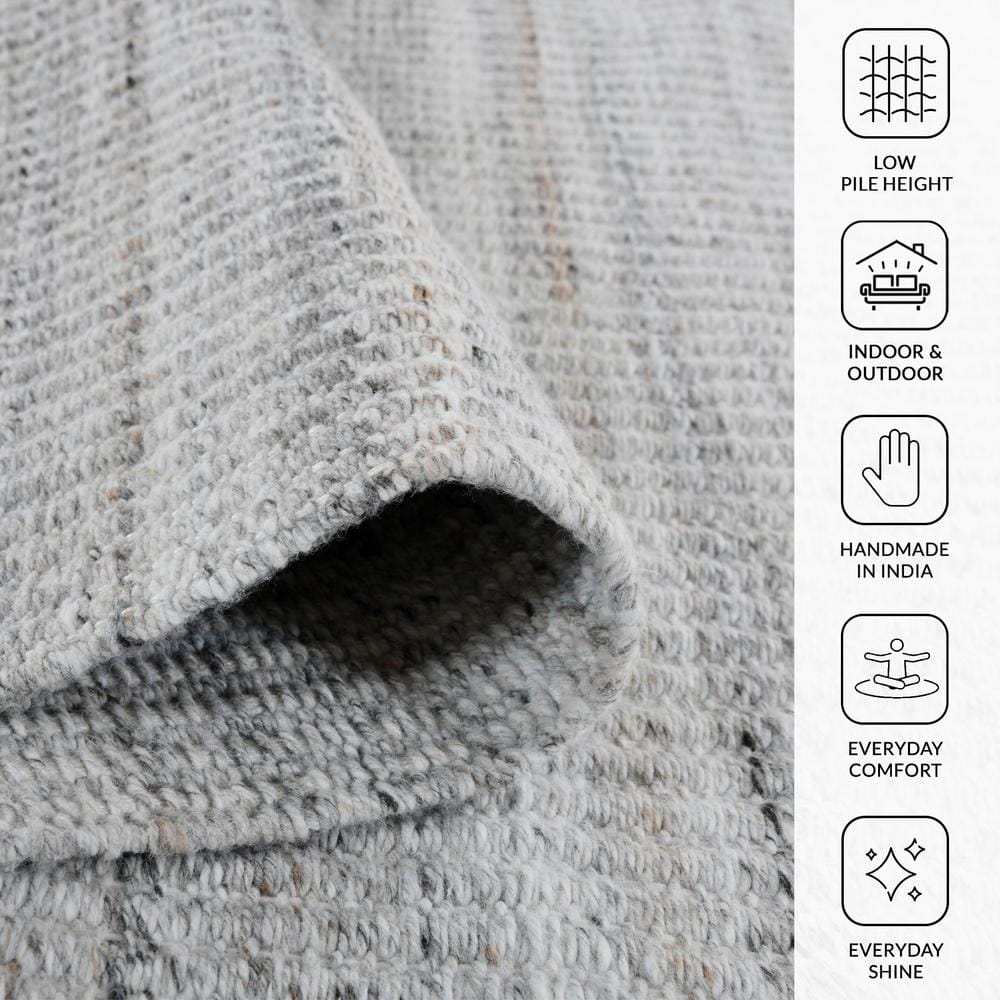 Gray Hand-Woven Geometric Outdoor Polyester Rug, 5' x 8'