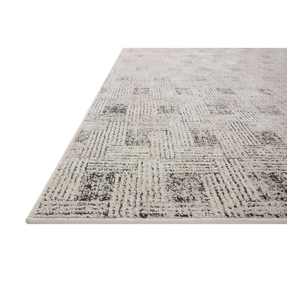 Gray Diamond Pattern 4' x 6' Wool Blend Area Rug