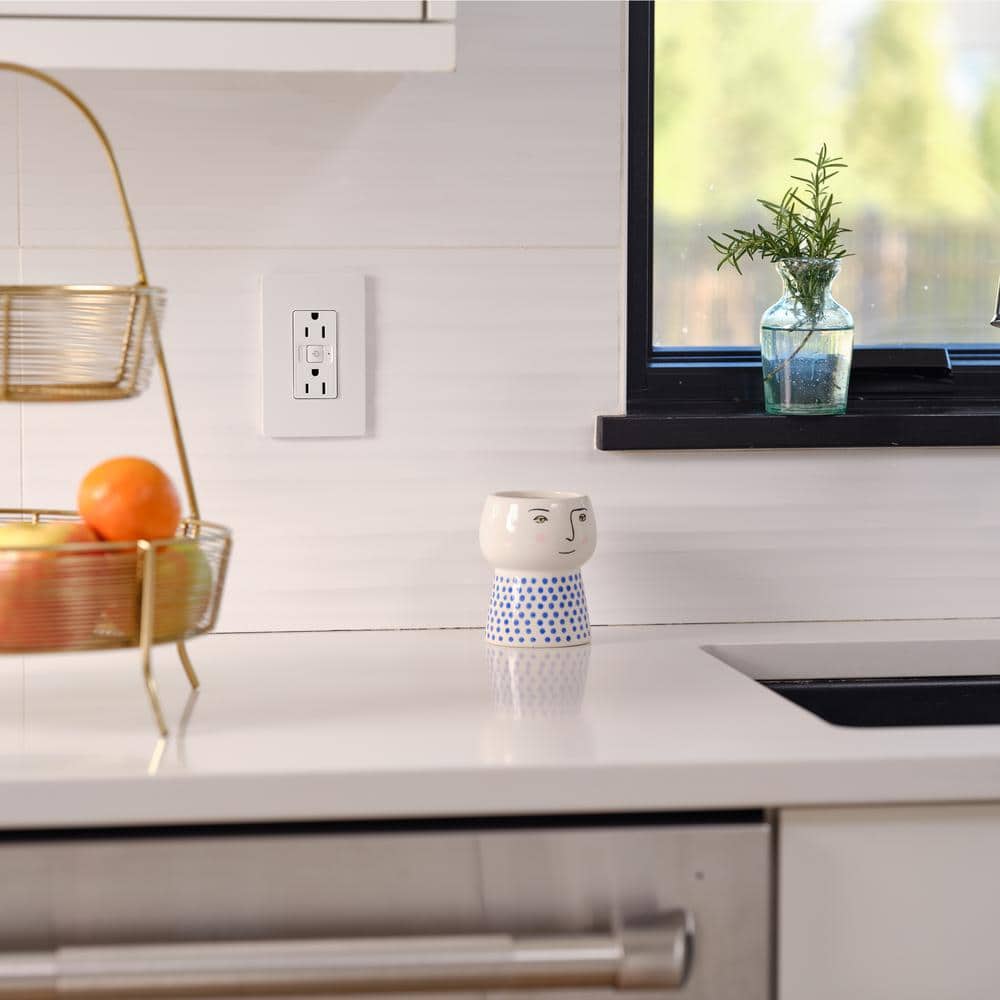 White Smart 15A Outlet with Wall Plate and Tamper Resistant