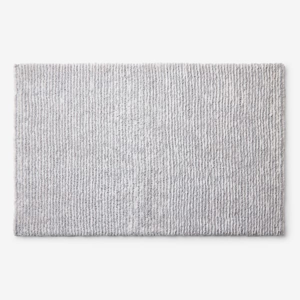 CC THIN STRIPE BATH RUG 21X34 SILVER