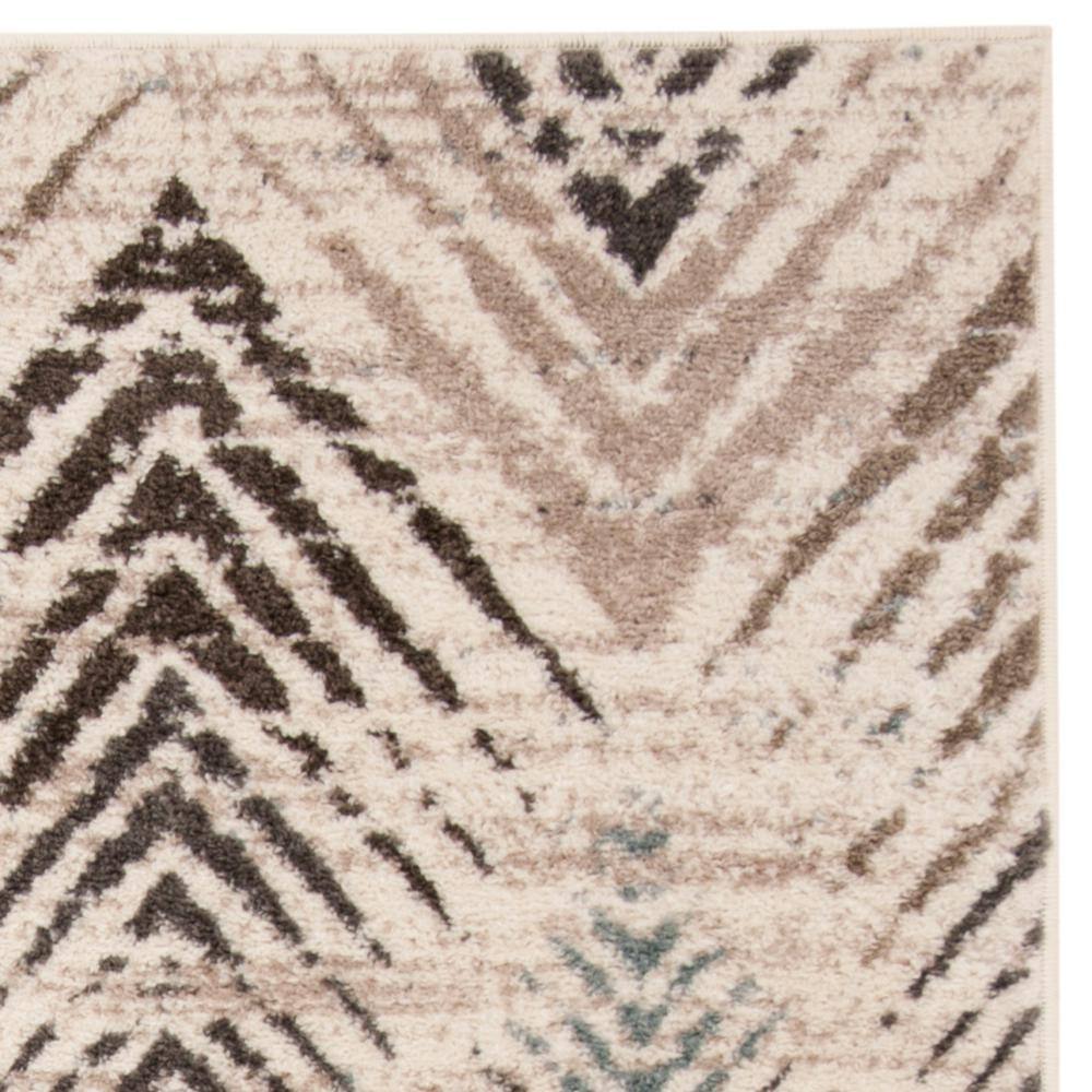 Luxor Geometric 4' x 6' Cream and Beige Easy-Care Rug