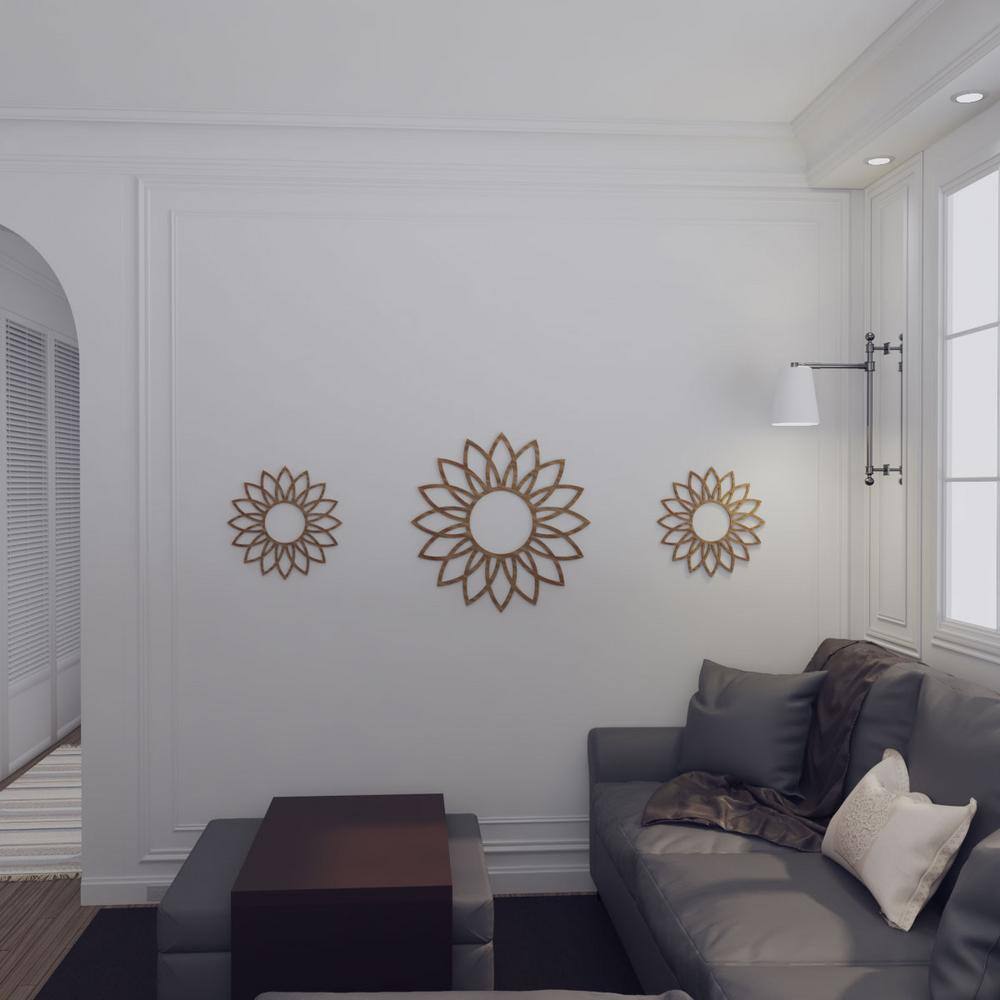 18-Inch Walnut Wood Daisy Fretwork Ceiling Medallion