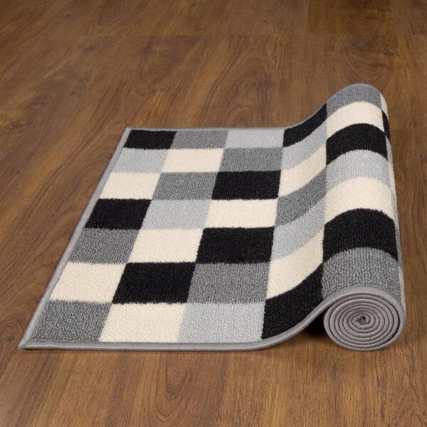 Ottomanson Basics Collection Non-Slip Rubberback Checkered 5x7 Indoor Area Rug, 5 ft. x 6 ft. 6 in., Black Checkered