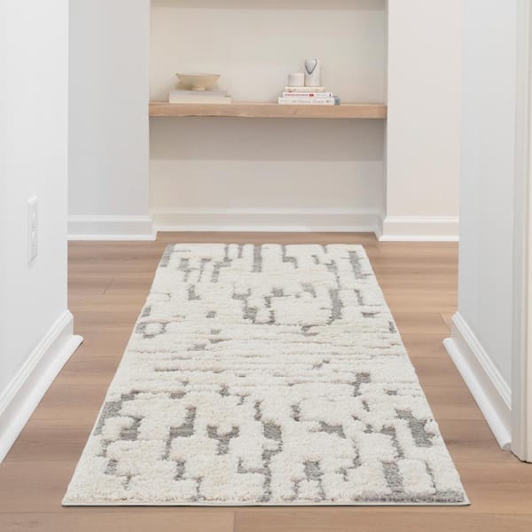 Artisan Shag Ivory 2 ft. x 8 ft. Abstract Indoor Runner Rug