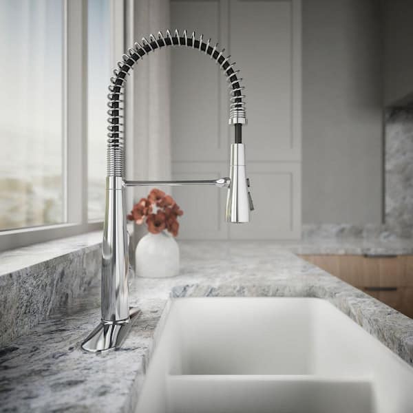 KOHLER Simplice Single-Handle Pull-Down Sprayer Kitchen Faucet in