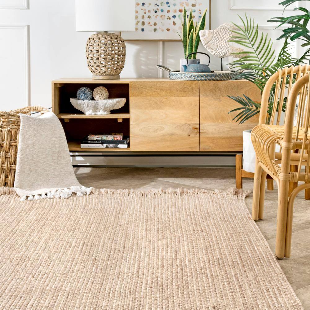 Casual Elegance Braided Tan Synthetic 3' x 5' Indoor/Outdoor Rug