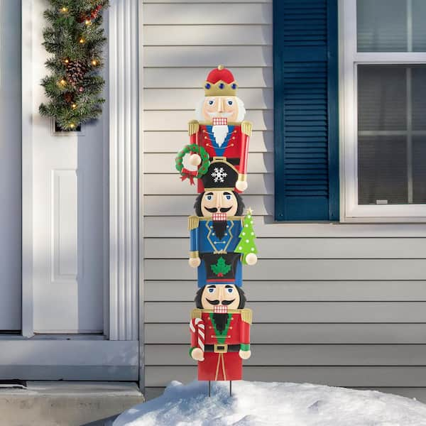 Metal christmas clearance nutcracker