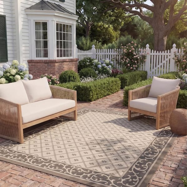 Courtyard Beige/Dark Beige 8 ft. x 11 ft. Border Indoor/Outdoor Patio  Area Rug
