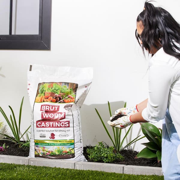 Organic Worm Castings Soil Builder, 30 Pound Bag (10-Pack)