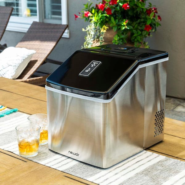 NewAir 40 lbs. Portable Ice a Day Countertop Clear Ice Maker BPA 