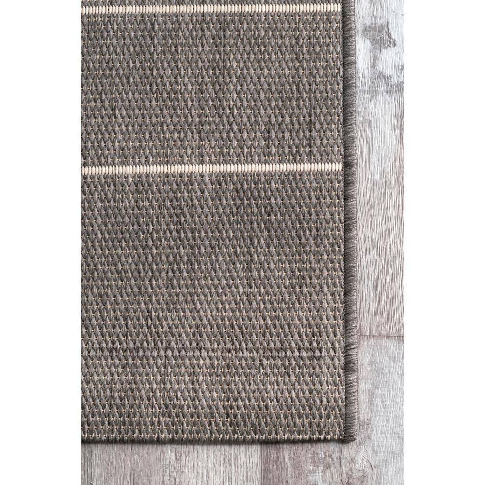 Gray Striped Synthetic Indoor/Outdoor Rug, 3' x 5'