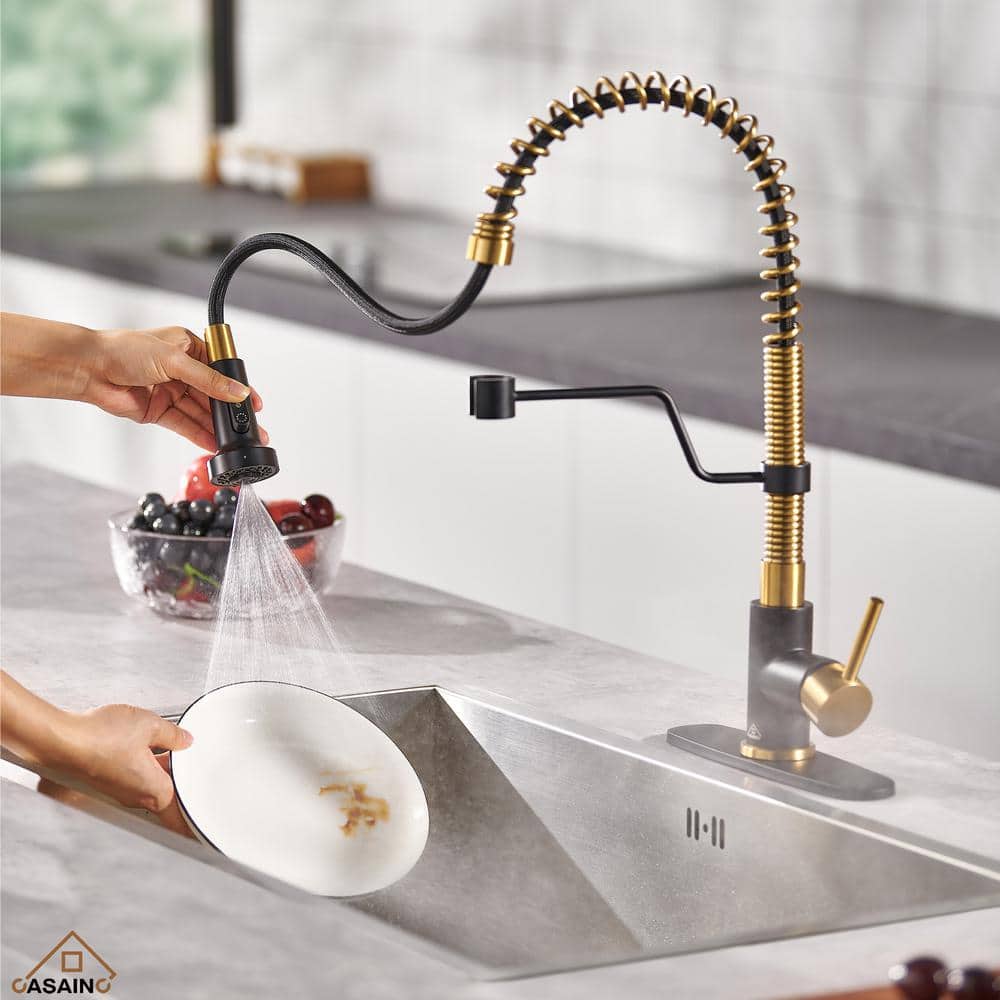 Matte Black and Brushed Gold Stainless Steel Pull-Down Kitchen Faucet