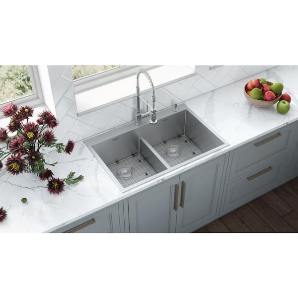 https://images.thdstatic.com/productImages/20f9d640-87e8-4977-8f7f-ace1b0e5a48c/svn/brushed-stainless-steel-ruvati-drop-in-kitchen-sinks-rvh8051-31_600.jpg