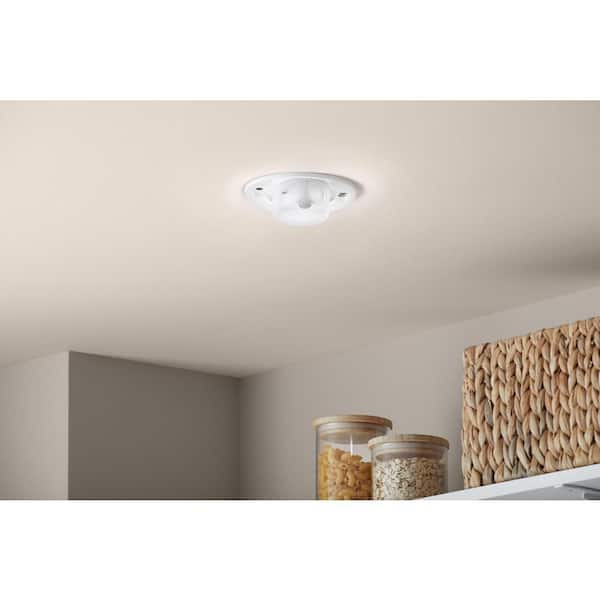 Commercial Electric 5 in. Motion Sensing Utility Light LED Flush Mount 650 Lumens 7W Bright White 4000K Closet Light Indoor