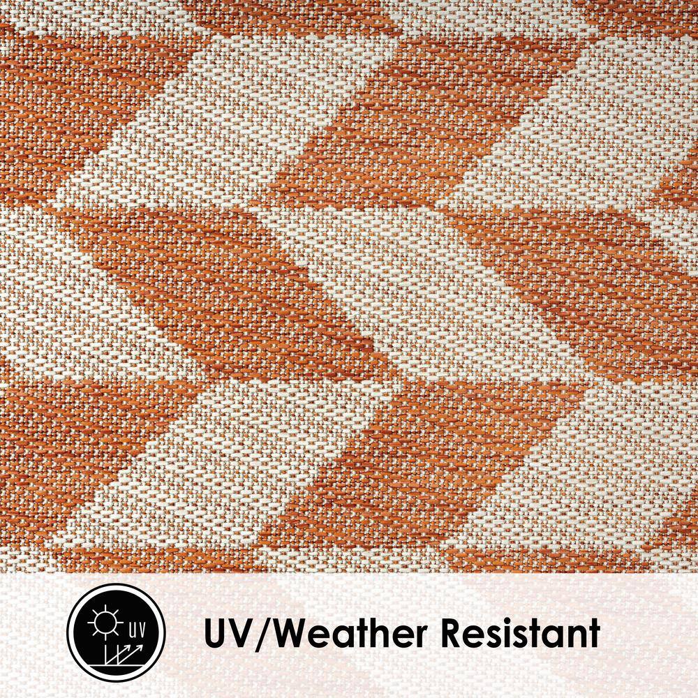 Orange and Ivory Geometric Synthetic Indoor/Outdoor Rug, 6' x 9'