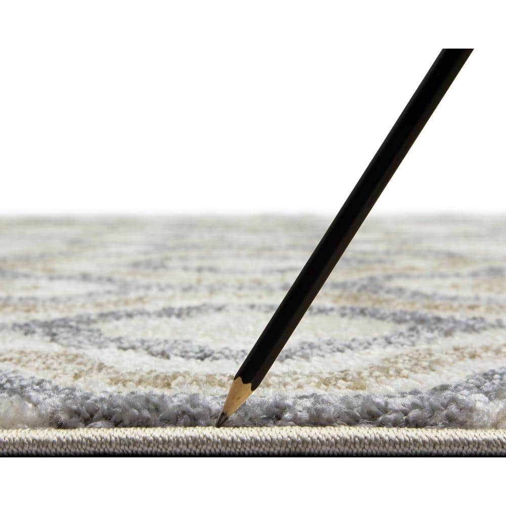 Charlotte Crystal Ivory 5'3" x 7'3" Rectangular Area Rug