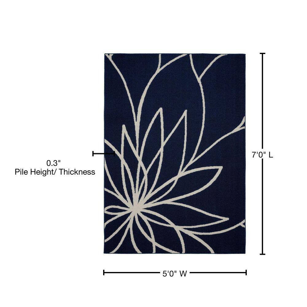Indigo and Ivory Floral Synthetic 5' x 7' Area Rug