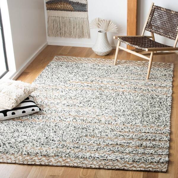 Natura 4 ft. x 6 ft. Ivory/Black Chevron Flokati Area Rug