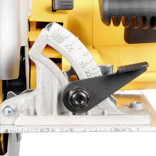 DEWALT 15 Amp 7 1 4 in. Lightweight Circular Saw with Electric Brake DWE575SB The Home Depot