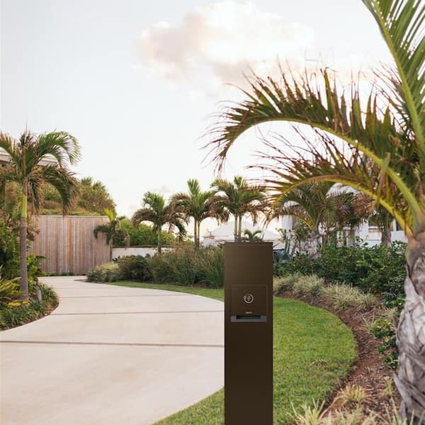 Wiremold Outdoor Weatherproof Charging Station 2-Gang, 1 GFCI Outlet and 1 4-Port USB Outlet, Bronze
