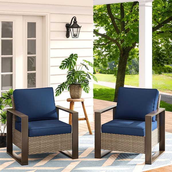 2-Piece Wicker Outdoor Lounge Chair Patio Chairs with Metal Frame and Dark Blue Cushions