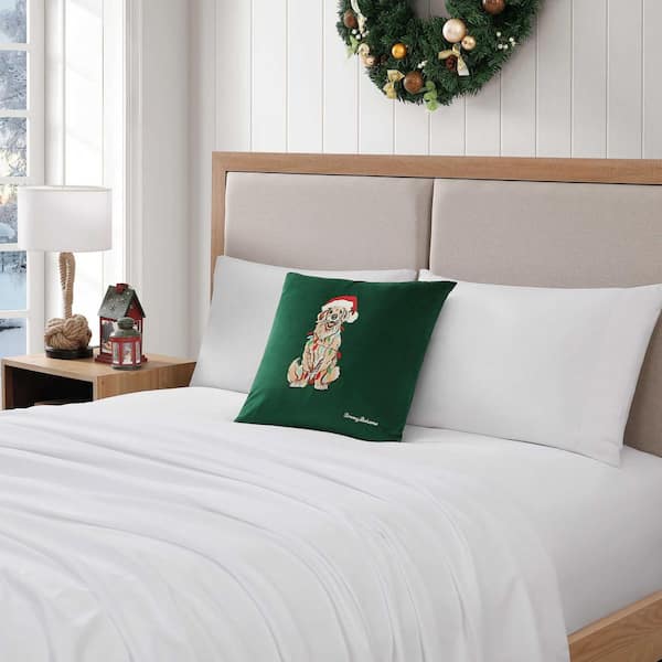 Holiday Retriever 1-Piece Emerald Green Velvet 20 in. x 20 in. Decorative Pillow