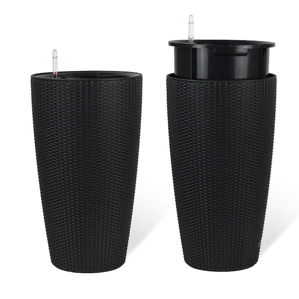 Zeus & Ruta Polypropylene Plastic Square Planter Set with Water