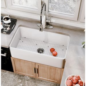 Fireclay 33 in. Single Bowl Farmhouse Apron Kitchen Sink with Pull Down Kitchen Faucet and Accessories