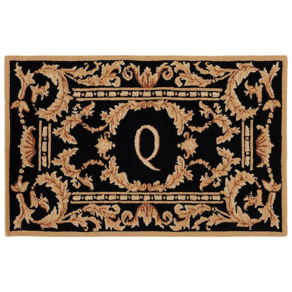 Monogram Black 3 ft. x 4 ft. "Q" Ornate Leaf Indoor/Outdoor Area Rug