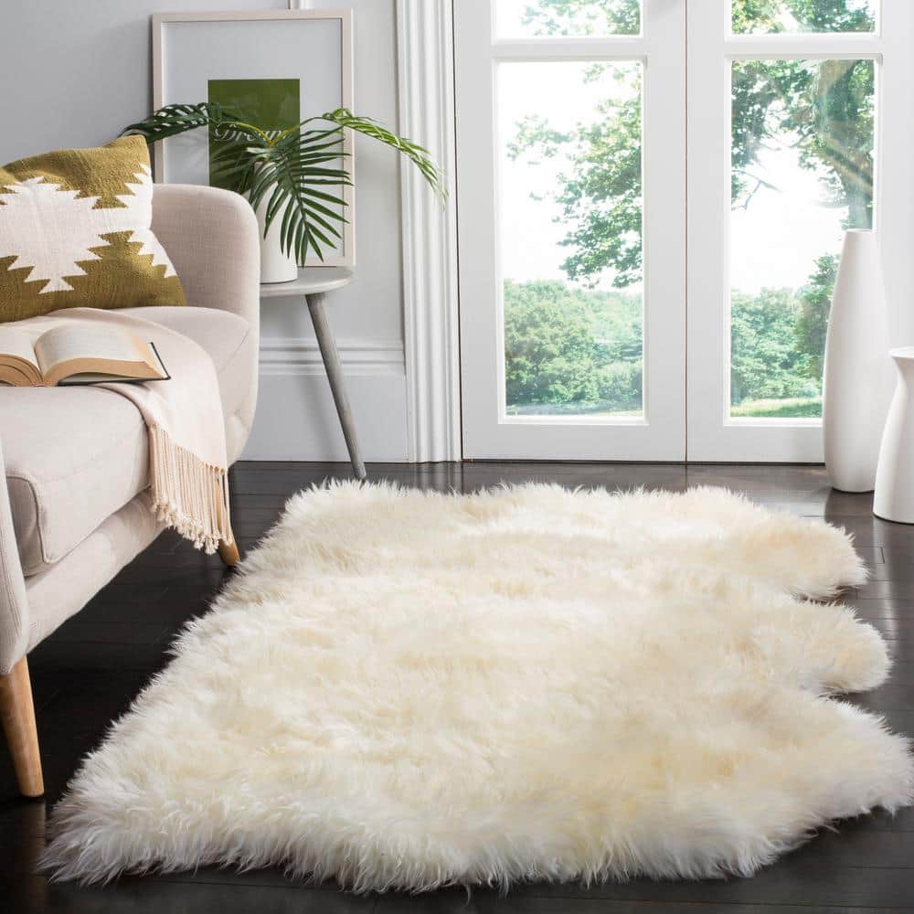 Luxurious Hand-Knotted Natural White Sheepskin Fur Rug 2' x 4'