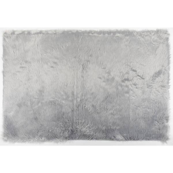 CONTEXT Faux Sheepskin Fur Grey 4 ft. x 6 ft. Area Rugs
