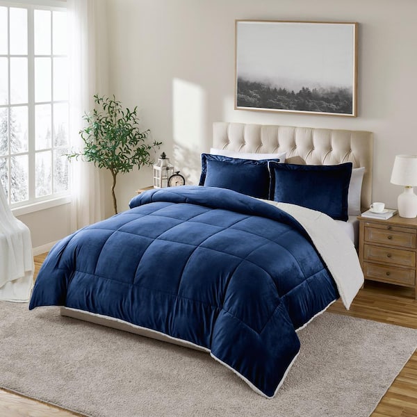 Premium Cold Weather 3-Piece Navy Reversible Micromink and Sherpa Full Polyester Comforter Set