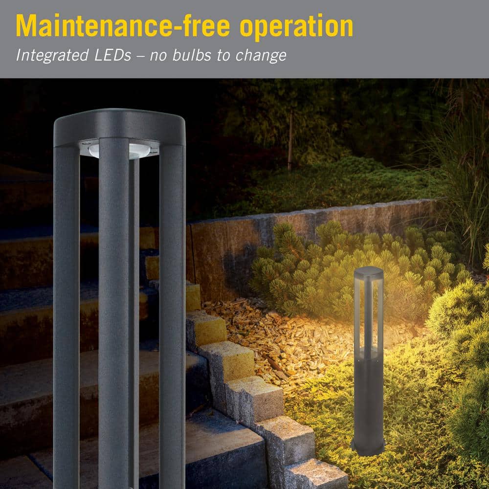 Black Cast Aluminum LED Pathway Light for Outdoor Use