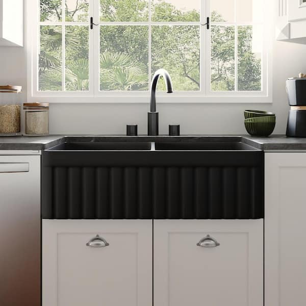 DEERVALLEY 33 in. Farmhouse Apron Front Double Bowl Kitchen Sink in Black Fireclay, Grids and Strainer Included