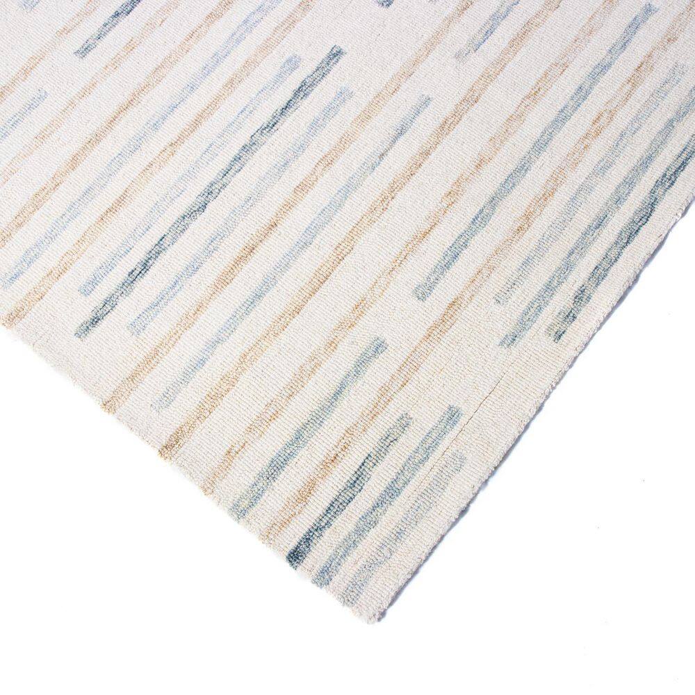 Ivory and Blue Wool Handmade Rectangular 4' x 6' Tufted Rug