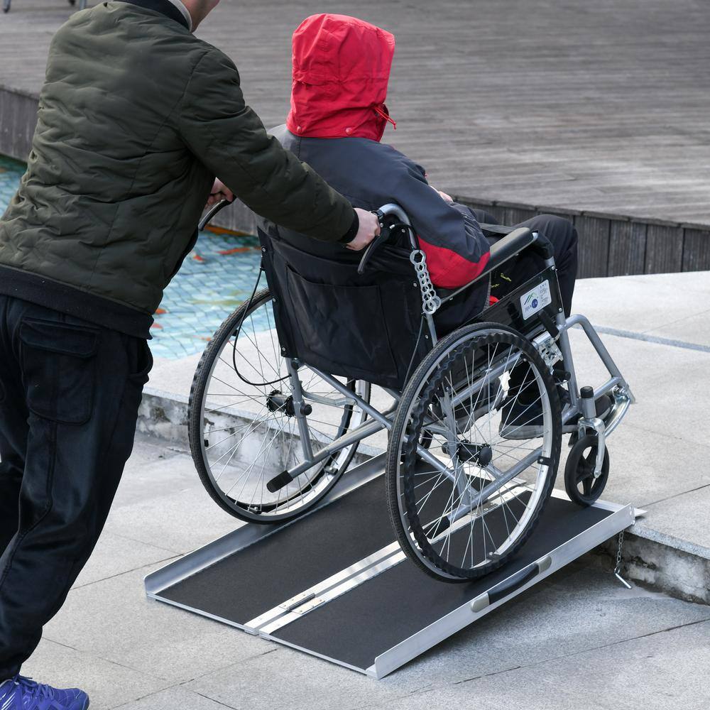 HOMCOM 3FT Folding Aluminum Wheelchair Ramp with Non-Slip Surface