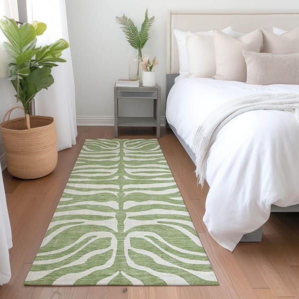 Chantille Machine Washable Indoor/Outdoor Abstract ACN1042 Aloe 2 ft. 3 in. x 7 ft. 6 in. Area Rug