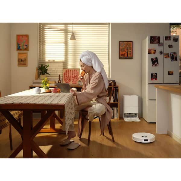 Roborock Qrevo Pro 13. 4in Robotic Vacuum, with Lidar Smart