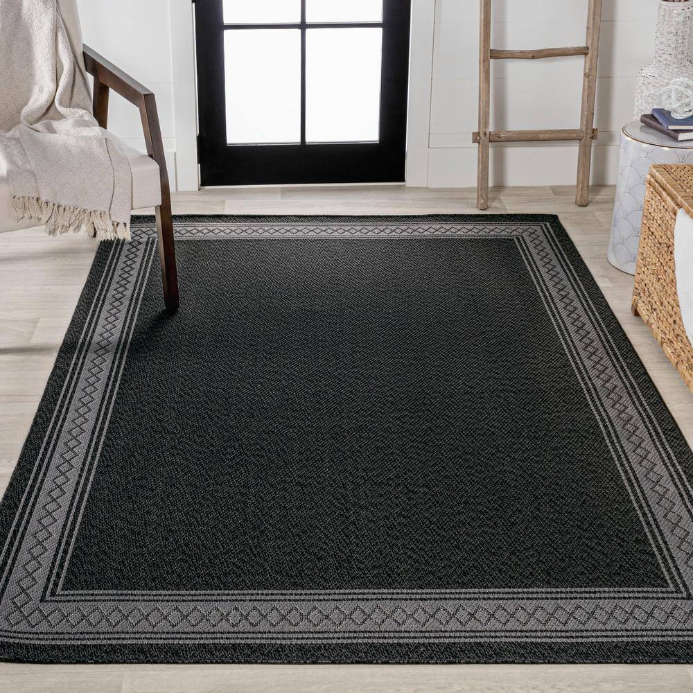 Modern Diamond Geo Black/Gray 8'x10' Reversible Indoor/Outdoor Rug