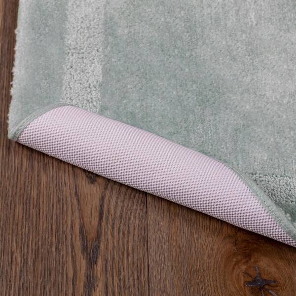 Facet Plush Nylon Bath Rug Runner