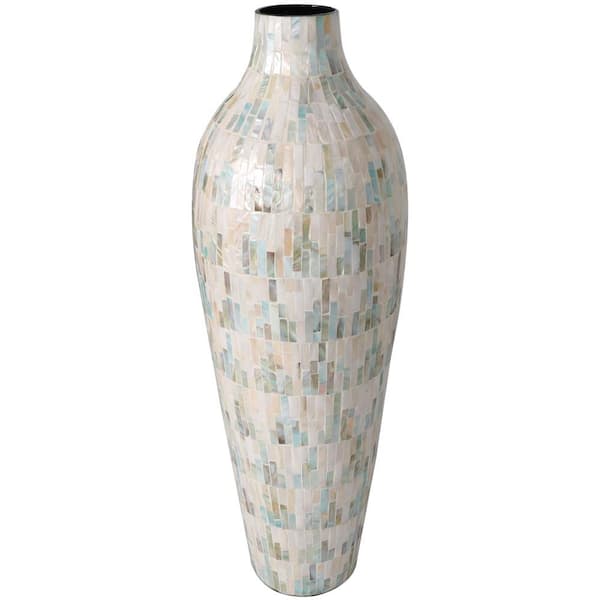 White heart shaped vase HJ 165-60-2 – Modern Home Imports