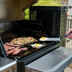 Gravity Series 800 Digital WiFi Charcoal Grill, Griddle and Smoker in Black