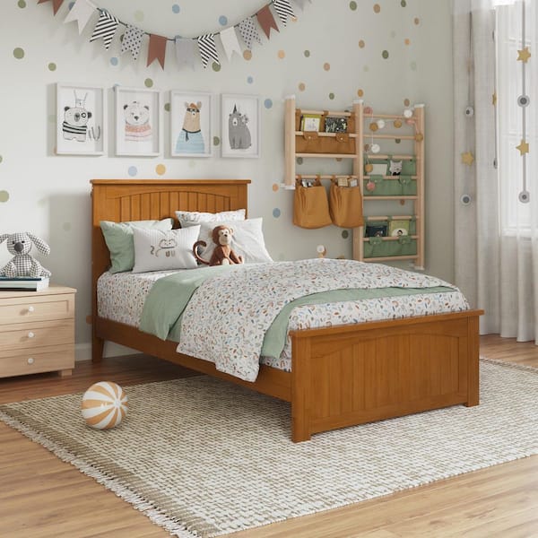 Nantucket Light Toffee Natural Bronze Solid Wood Frame Twin Low Profile Platform Bed with Matching Footboard