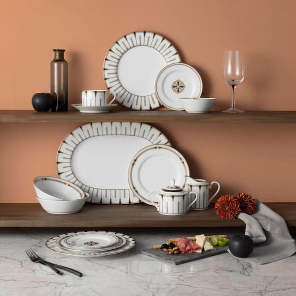 Empire Gold 9.75 in. 46 oz. (Gold) Porcelain Oval Vegetable Bowl